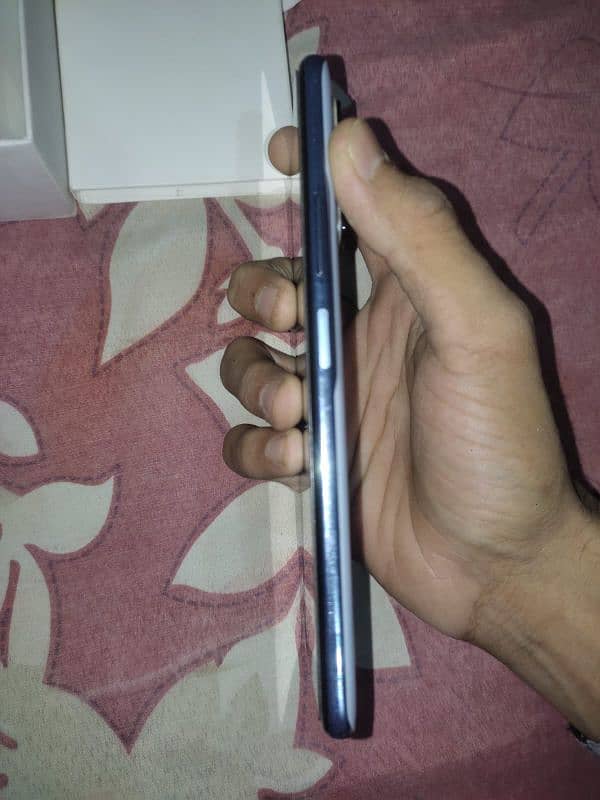 Redmi note 10 pro with box 1