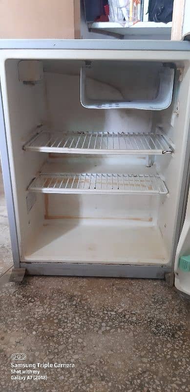 HAIER REFRIGERATOR 7