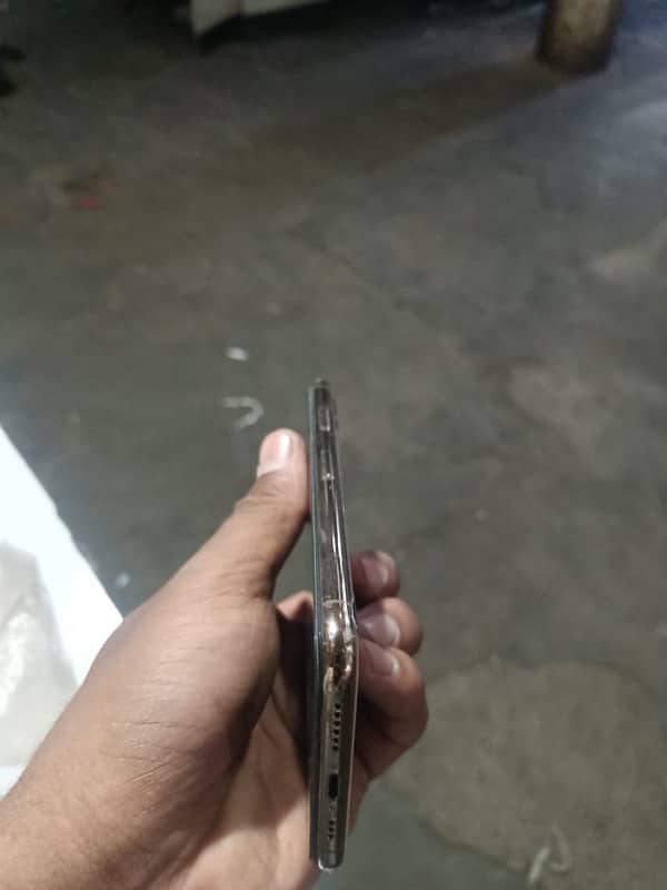 urgent need iphone xs 256gb nonpta 1