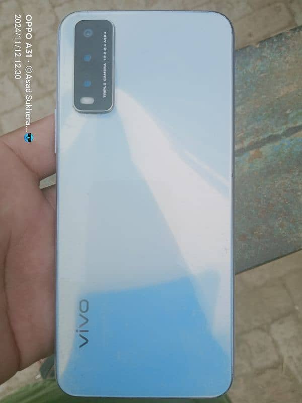 vivo Y20 4