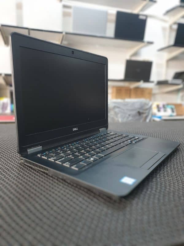 Dell Latitude E7270 8/256 2