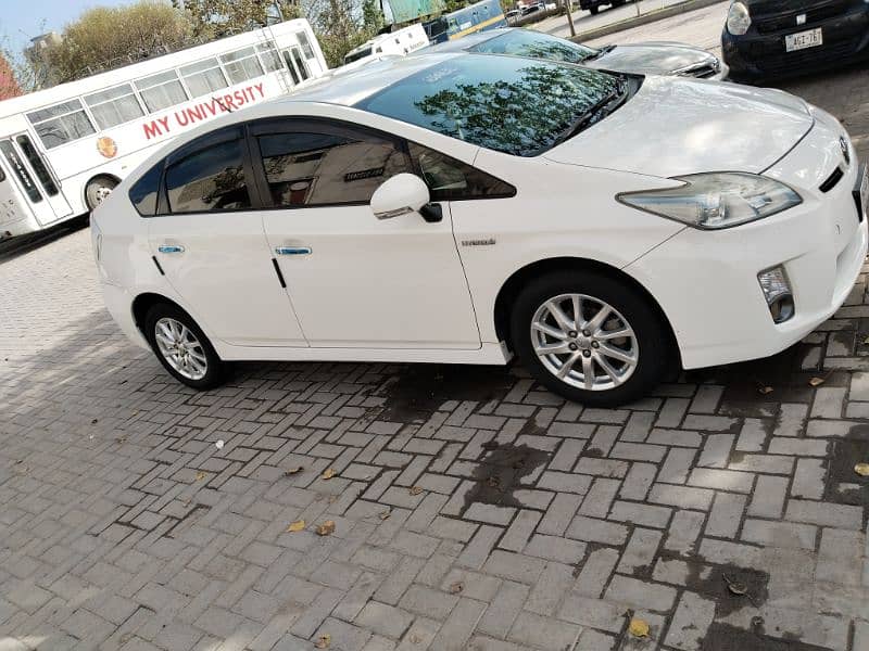 Toyota Prius 2010 3