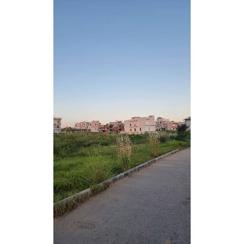 10 Marla Plot In Dha 3 Sector B For Sale 12