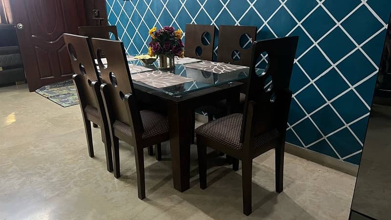 6 chairs dinning table wood and glass 1