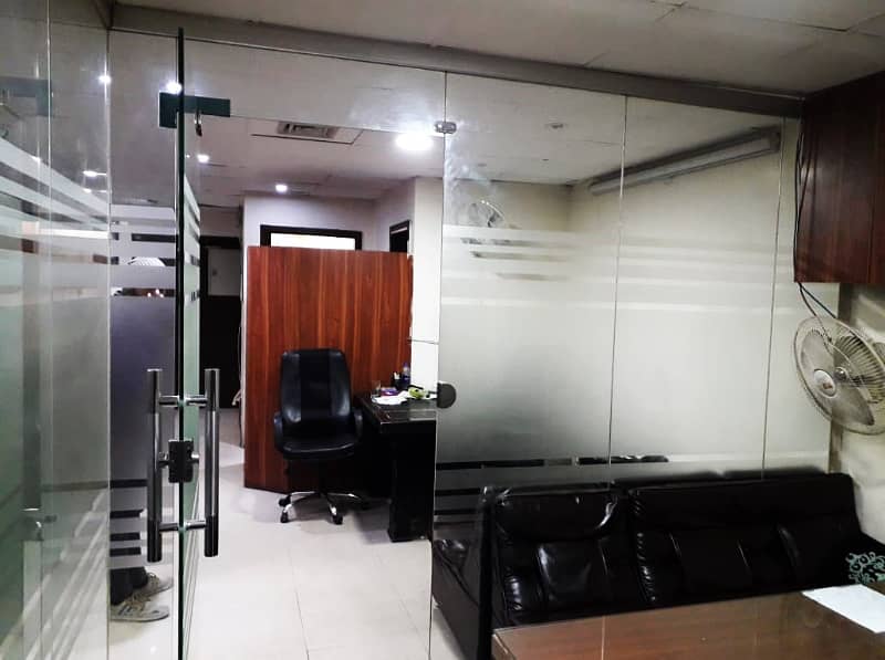 Best Chance Of 850 Square Feet Fully Furnished Office Already Rented 85000 Monthly Urgent Sale Gulberg Lahore 3