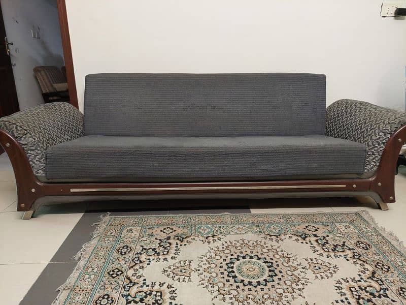 Sofa come bed for sale. Used, in great conditon 4