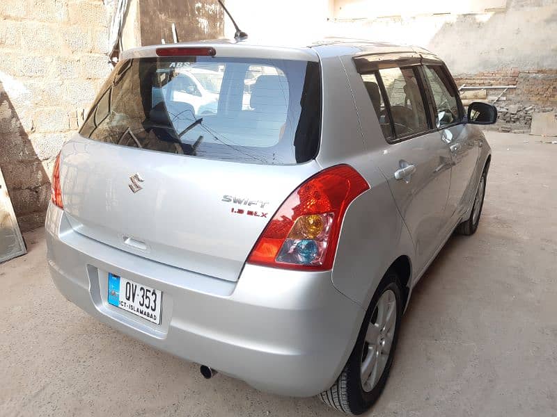 Suzuki Swift 2010 1