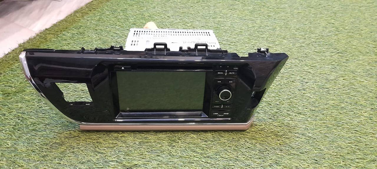 Original Toyota Altis Stereo system with 4 inch screen 0