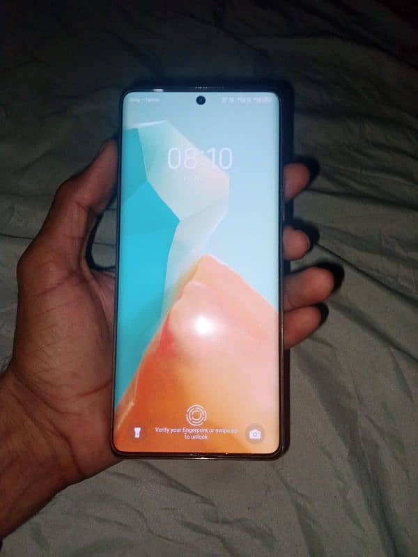 tecno spark 20 pro plus 2