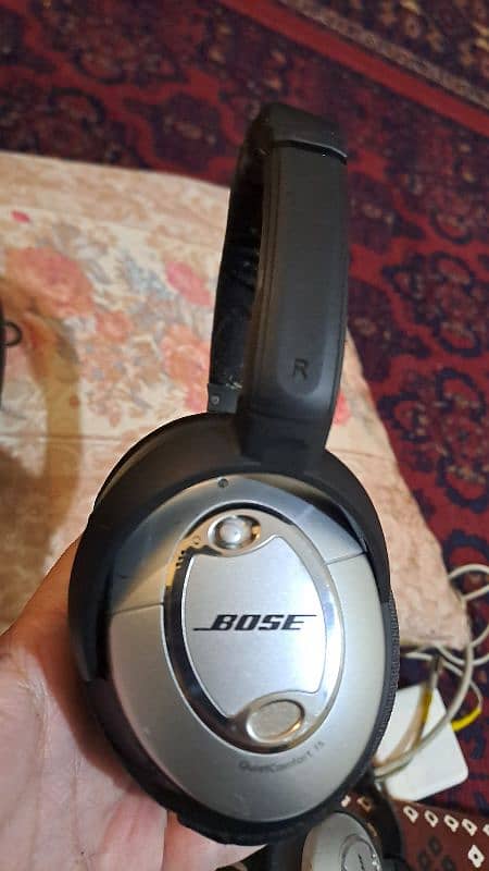 bose qc15 noise cancelling headphones 3