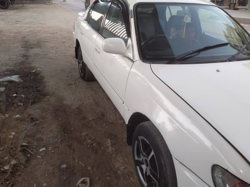 Toyota Indus Corolla XE 2001 1