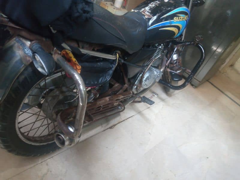 SUZUKI 150 GS 2012 MODEL KARACHI NO. SUN ENGINE 2