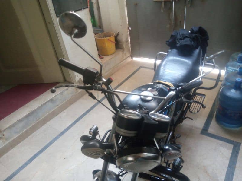 SUZUKI 150 GS 2012 MODEL KARACHI NO. SUN ENGINE 4