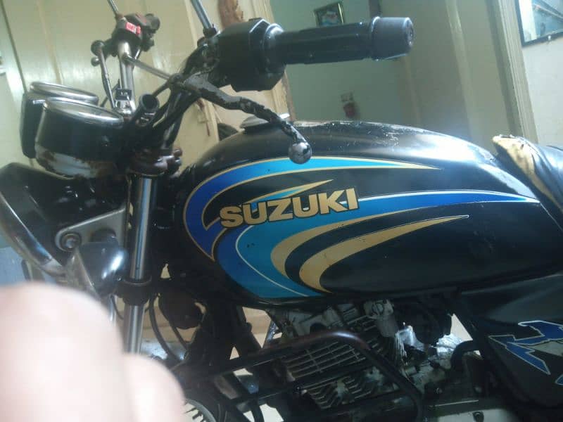 SUZUKI 150 GS 2012 MODEL KARACHI NO. SUN ENGINE 7