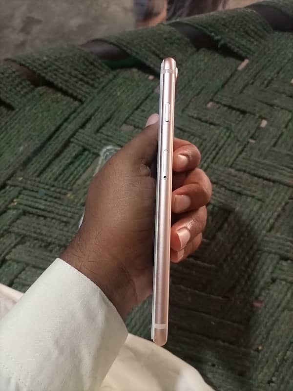 iPhone 8 plus pta approved 4