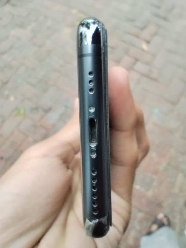 IPhone 11 pro/Non PTA 2