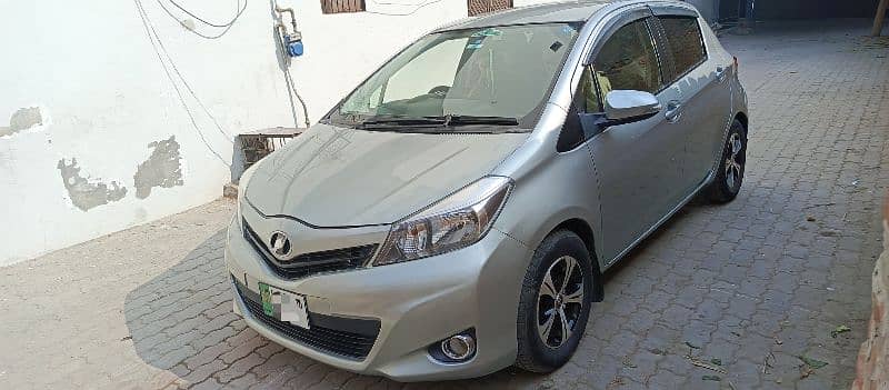 Toyota Vitz 2012 5