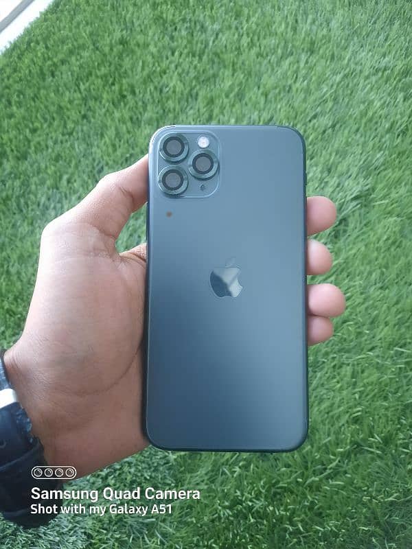 I am selling iphone 11 pro 64 gb 2