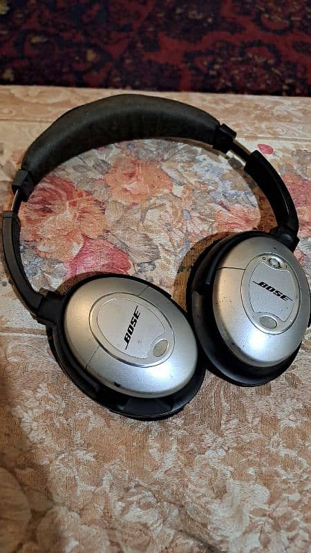 bose qc15 noise cancelling headphones 0