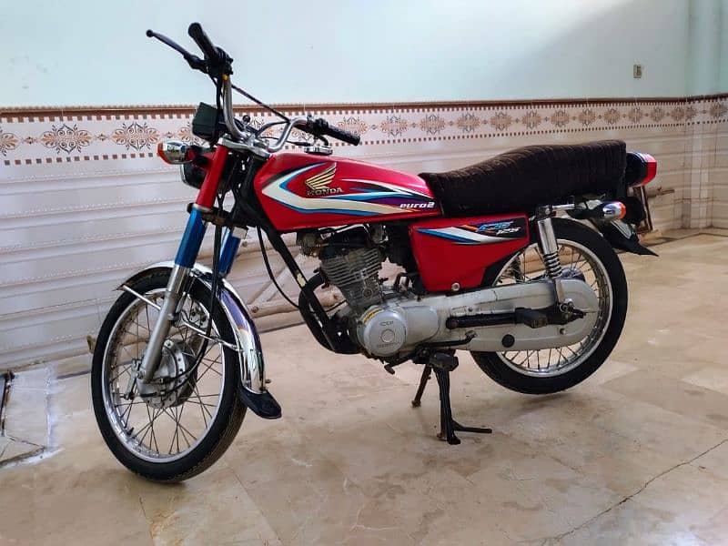 Honda 125 contact num 03133779884 6