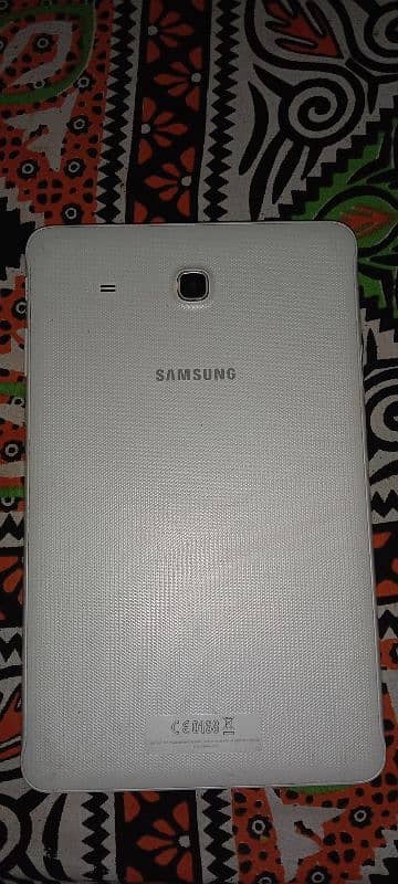 Samsung Galaxy Tab E 0