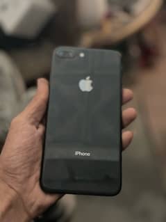 iPhone 8 Plus