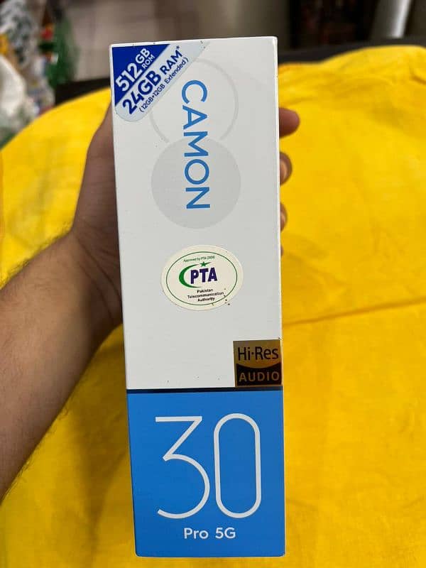 comon 30 pro 5G 512Gb 12+12 Ram 8