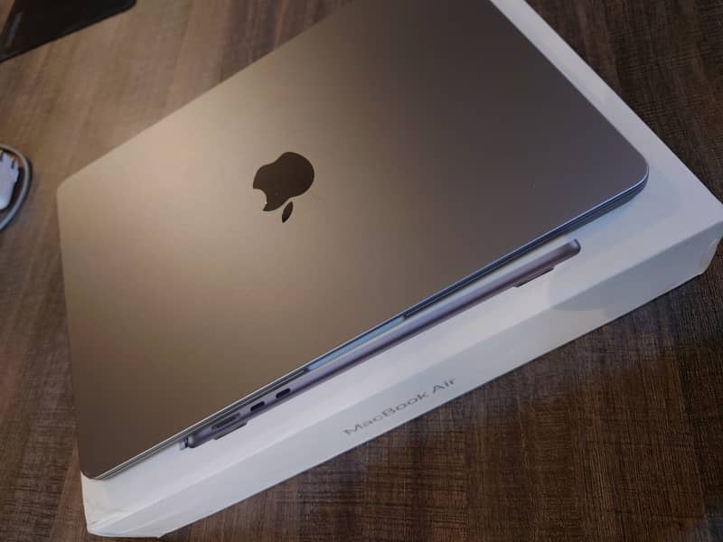 Macbook Air M2- 8/256GB | Space grey 0