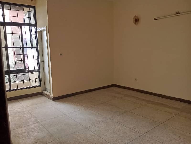 10MARLA CHIPS TILE FLOORING CORNER HOUSE FOR RENT IN AIT 1