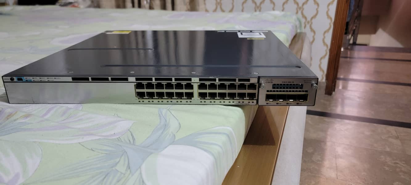 Cisco 3750x 24Ports with 4x1G 0