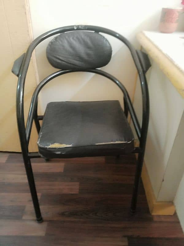 3 chairs Pair Office Used 1