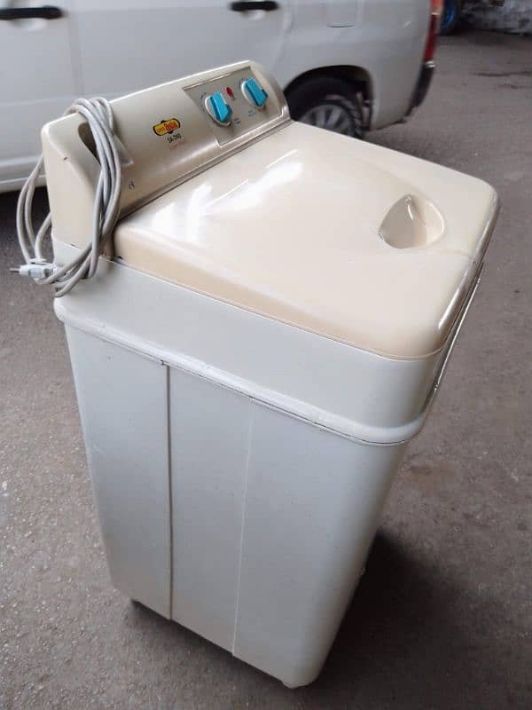 Super Asia Washing Machine. 2