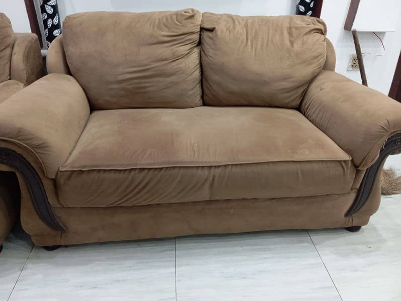 urgent sofa sale 1