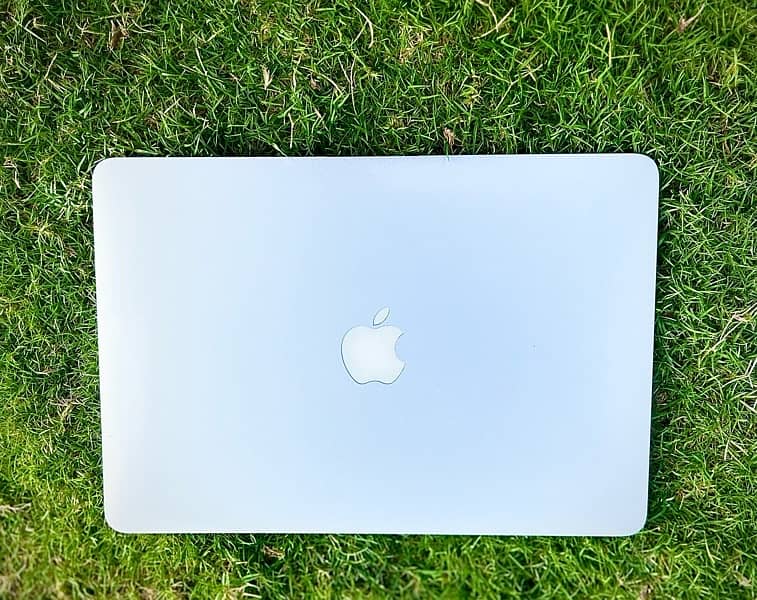 MacBook Air 2017 Model 0