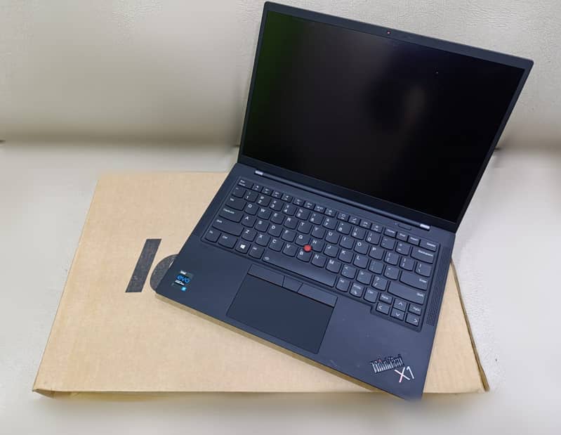 LENOVO THINKPAD X1 CARBON G5 (Open Box) 2