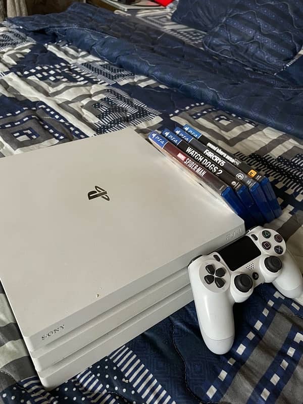 PS4 PRO 1TB With 4 Games 5