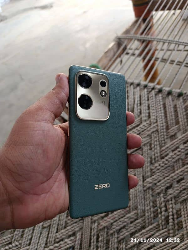 Infinix Zero 30 8+8Gb 10/10 4