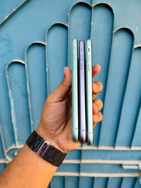 iPhone 11 64Gb Factory 4Months Sim Time Display Msg all Oky. . !!! 3