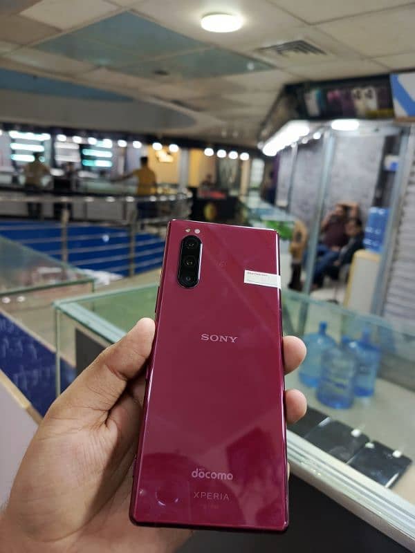 SONY XPERIA 5 1