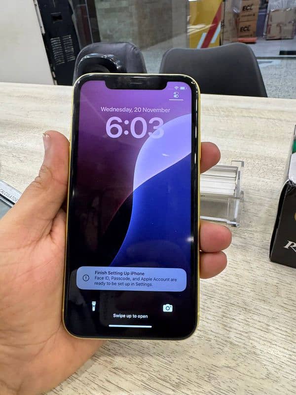 iPhone 11 128GB Official PTA Approved 0