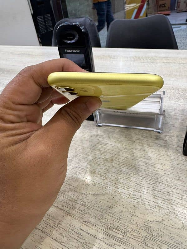 iPhone 11 128GB Official PTA Approved 2