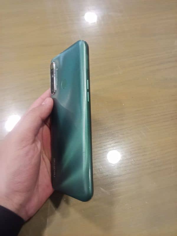 realme 5i 1