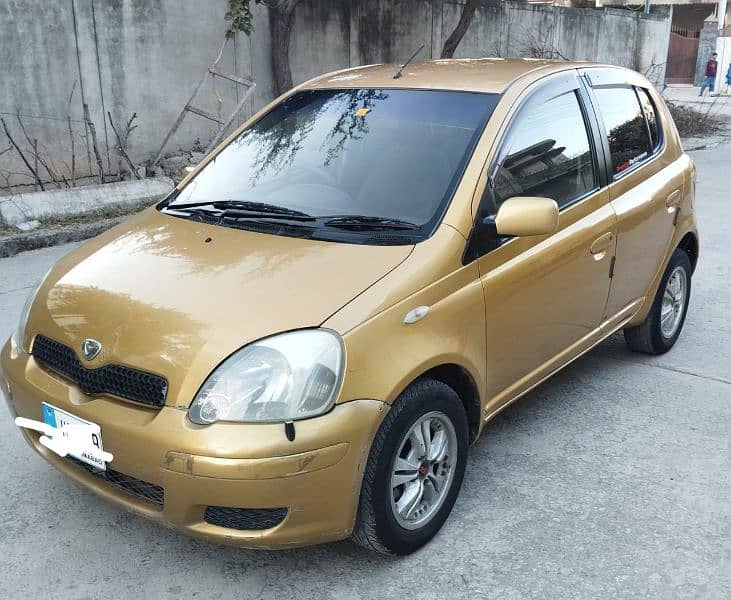 Toyota Vitz 2000 4