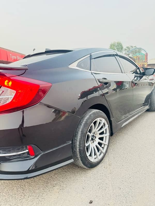 Honda Civic VTi Oriel Prosmatec (2018) model 7