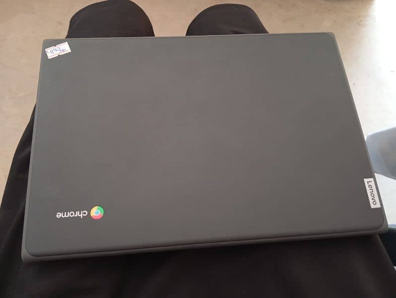 Lenovo Chromebook 100e 1