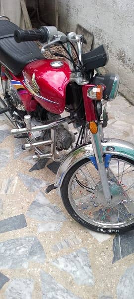 03.25. 99.30. 677 only WhatsApp on Honda 70 CD for sale 0