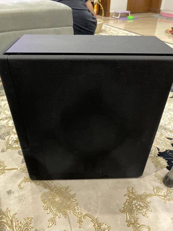 Yamaha YAS-207 Sound bar & SubWoofer 2