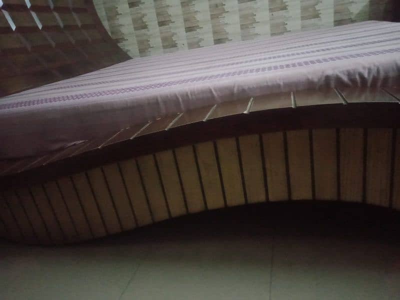 king side bed 1