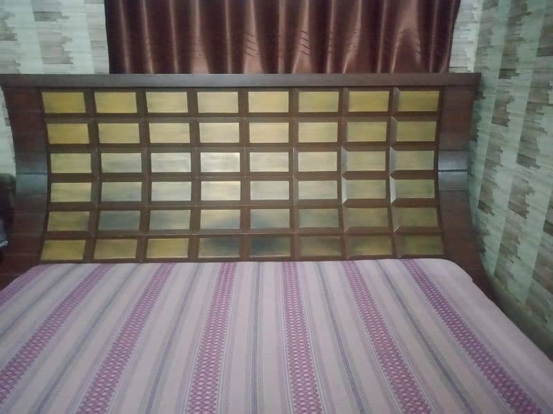 king side bed 2