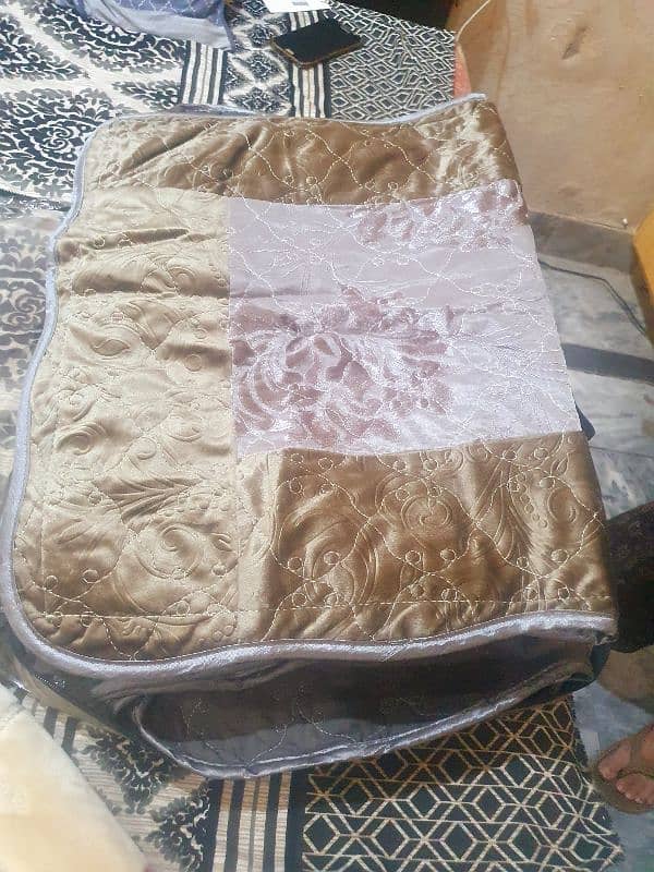 2 queen size special bed sheets 5